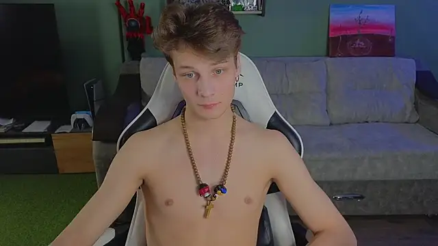 TeddyLiLboy online show from December 2025 10:10:01 PM