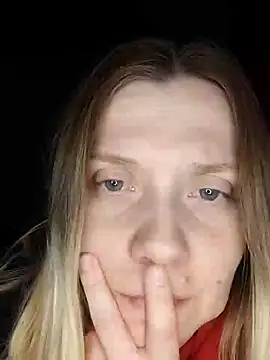 Snapshot of LeraSweet chatting on December 2024 07:43:01 PM LeraSweet online show from December 2024 07:43:01 PM