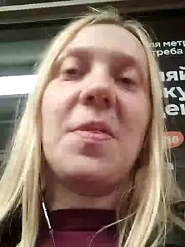 Snapshot of LeraSweet chatting on May 2026 04:43:01 PM LeraSweet online show from May 2026 04:43:01 PM