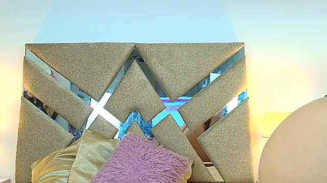 IsabellMendez  online show from November 2025 03:33:02 PM