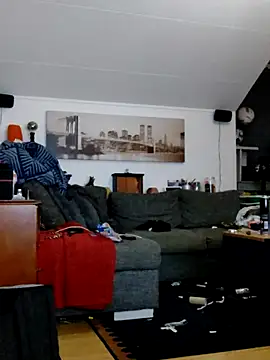 Snapshot of eltoulou chatting on September 2025 09:48:01 PM eltoulou online show from September 2025 09:48:01 PM