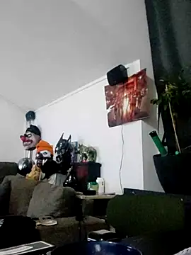 Snapshot of eltoulou chatting on February 2025 02:33:02 AM eltoulou online show from February 2025 02:33:02 AM