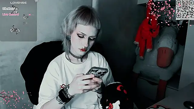 say mary online show from November 2025 02:38:01 PM