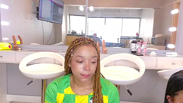 Snapshot of chocolatecrememia chatting on February 2026 08:53:02 PM chocolatecrememia online show from February 2026 08:53:02 PM