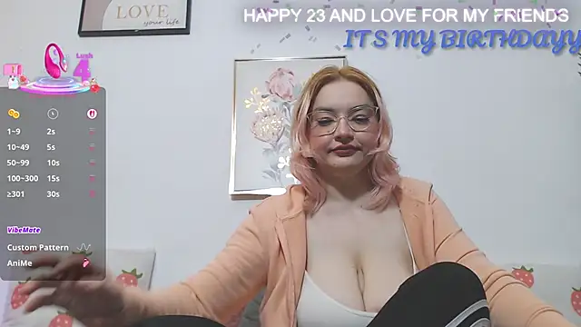 Snapshot of Catlady333 chatting on September 2025 08:20:01 PM Catlady333 online show from September 2025 08:20:01 PM