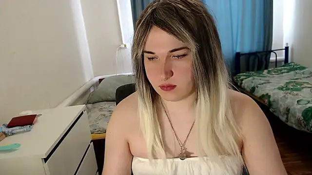 EvaMiron online show from March 2026 09:39:02 AM