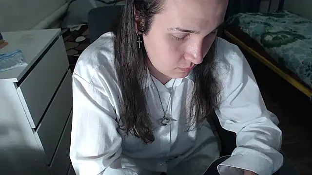 EvaMiron online show from September 2025 07:25:01 PM