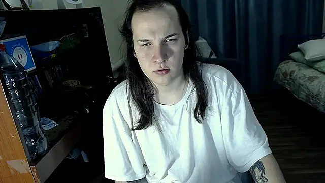 EvaMiron online show from March 2025 05:02:02 PM
