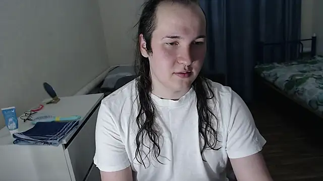 Snapshot of EvaMiron chatting on January 2026 02:34:02 PM EvaMiron online show from January 2026 02:34:02 PM