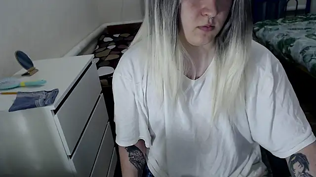 EvaMiron online show from March 2026 04:30:02 PM