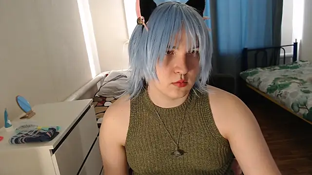 Snapshot of EvaMiron chatting on January 2026 07:12:01 AM EvaMiron online show from January 2026 07:12:01 AM