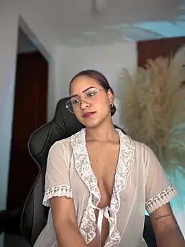 Snapshot of gretta_kler1 chatting on October 2025 11:56:01 AM gretta kler1 online show from October 2025 11:56:01 AM