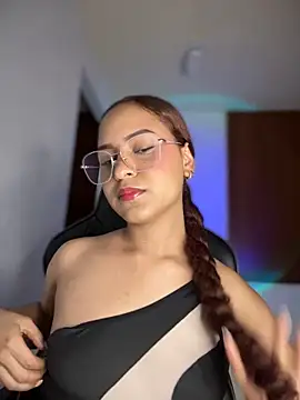 Snapshot of gretta_kler1 chatting on February 2025 02:25:01 AM gretta kler1 online show from February 2025 02:25:01 AM