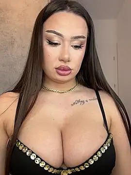 deliaroyal online show from December 2025 01:10:02 PM