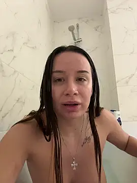 deliaroyal online show from October 2025 12:57:01 PM