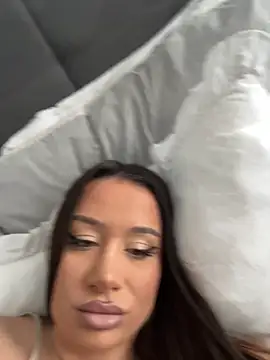 deliaroyal online show from October 2025 12:50:01 PM