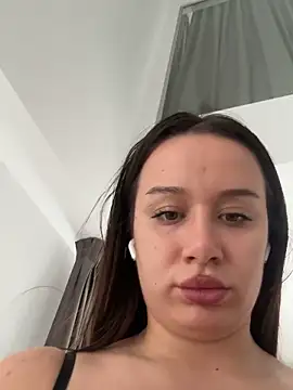 deliaroyal online show from September 2025 12:55:01 PM