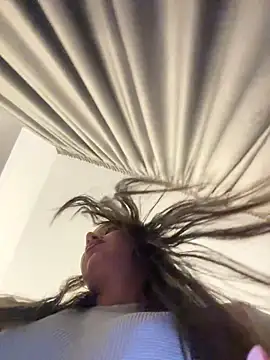 deliaroyal online show from November 2025 03:16:02 PM