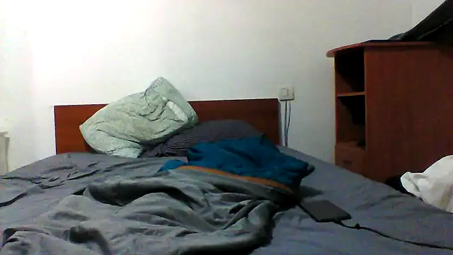 crissbadboy online show from October 2025 02:13:02 AM