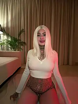 bambixboo online show from February 2026 10:29:01 PM