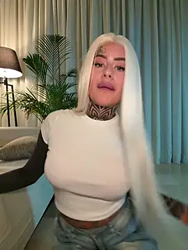 Snapshot of bambixboo chatting on November 2025 10:25:01 PM bambixboo online show from November 2025 10:25:01 PM