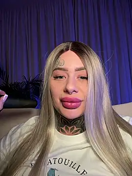 bambixboo online show from February 2026 08:22:01 PM