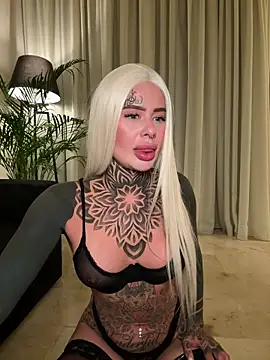 bambixboo online show from October 2025 08:21:01 PM