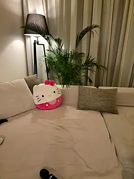 bambixboo online show from October 2025 08:00:01 PM