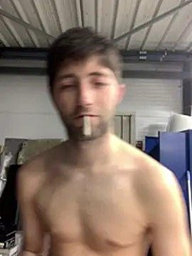 Snapshot of GuillaumebeauZizi chatting on February 2026 05:56:02 PM GuillaumebeauZizi online show from February 2026 05:56:02 PM