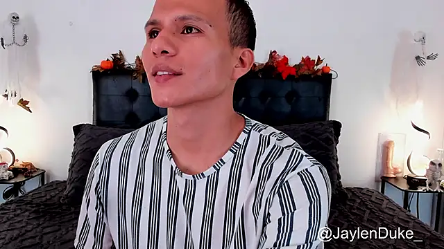 Snapshot of jaylen_and_duke chatting on October 2025 11:09:01 AM jaylen and duke online show from October 2025 11:09:01 AM