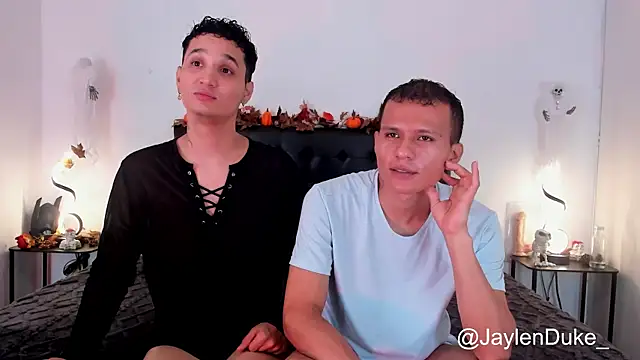 Snapshot of jaylen_and_duke chatting on October 2025 11:08:02 AM jaylen and duke online show from October 2025 11:08:02 AM