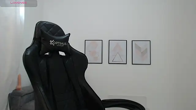 natalia curvy1 online show from January 2026 05:41:01 PM