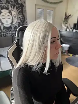 kinkygirl420x online show from March 2026 01:23:02 PM