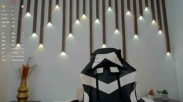 megan cooper28 online show from December 2025 07:17:01 PM