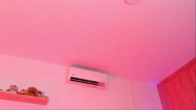 Snapshot of rose_saenz chatting on October 2025 07:38:02 PM rose saenz online show from October 2025 07:38:02 PM