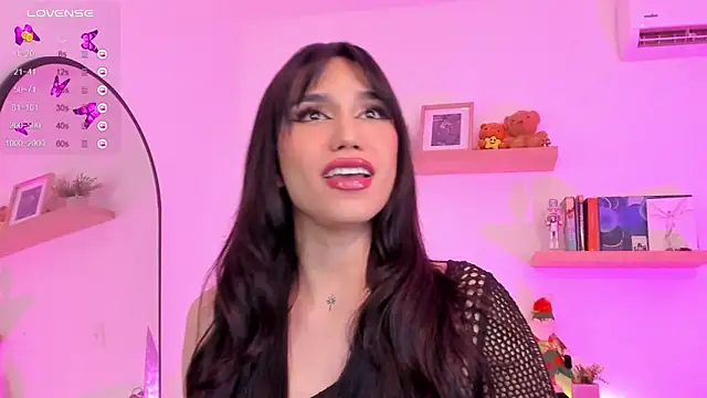 Snapshot of rose_saenz chatting on December 2024 01:05:01 AM rose saenz online show from December 2024 01:05:01 AM