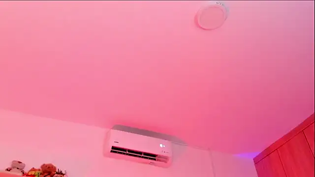 Snapshot of rose_saenz chatting on October 2025 07:47:02 PM rose saenz online show from October 2025 07:47:02 PM