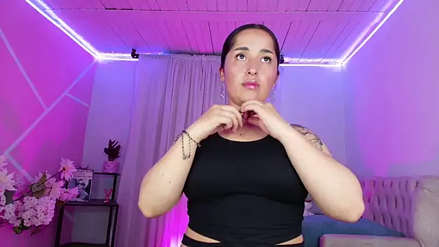 Andrex Joness online show from December 2025 11:40:01 PM