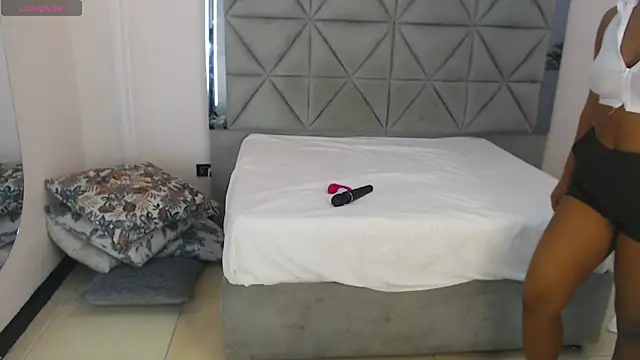 genesis moretz online show from April 2026 03:40:02 AM