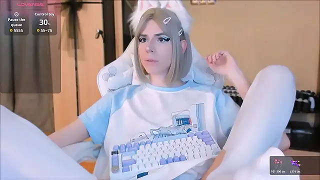 FemAlexa  online show from February 2026 05:43:01 PM