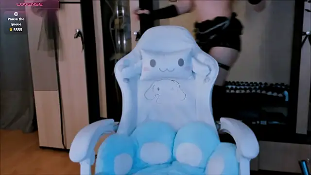 FemAlexa  online show from February 2026 06:05:02 PM