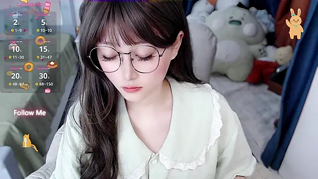 Snapshot of Sweet-18wanwan chatting on May 2026 04:04:01 PM Sweet-18wanwan online show from May 2026 04:04:01 PM