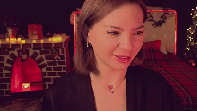 Snapshot of SandraBoyl chatting on December 2025 02:12:02 AM SandraBoyl online show from December 2025 02:12:02 AM