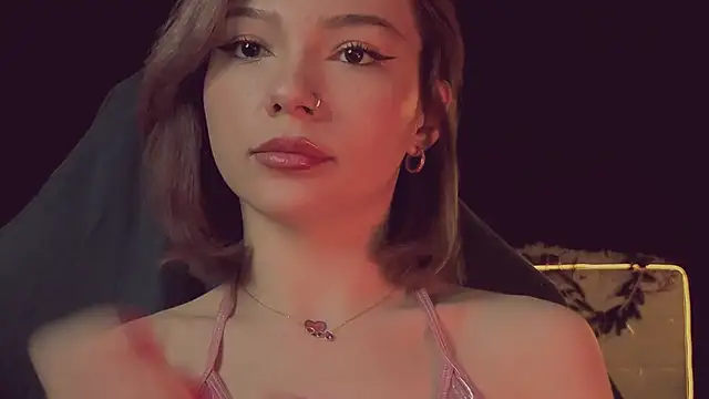 Snapshot of SandraBoyl chatting on December 2025 08:57:01 AM SandraBoyl online show from December 2025 08:57:01 AM