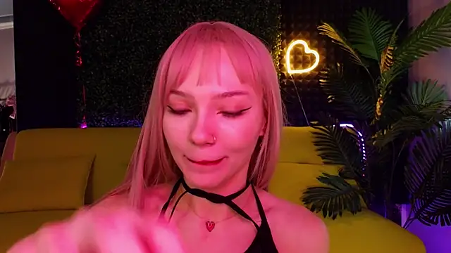 SandraBoyl online show from March 2025 11:19:02 AM