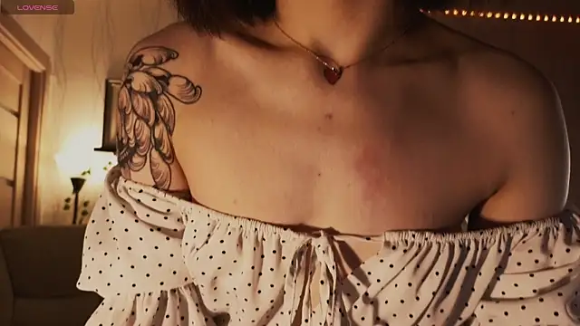 Snapshot of SandraBoyl chatting on February 2026 02:29:01 AM SandraBoyl online show from February 2026 02:29:01 AM