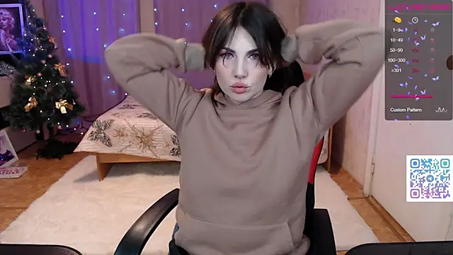 Daniela Cooperr online show from January 2026 06:00:01 PM