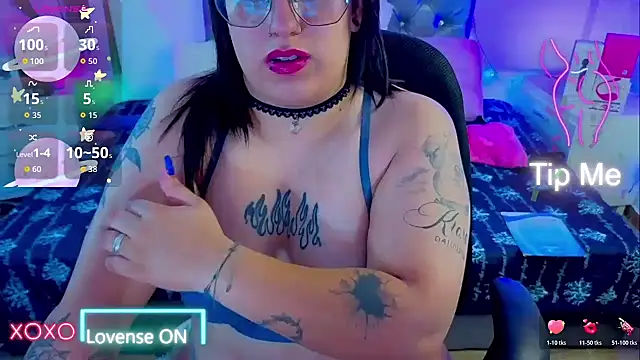 Snapshot of NatalieHarris chatting on June 2026 06:19:02 PM NatalieHarris online show from June 2026 06:19:02 PM