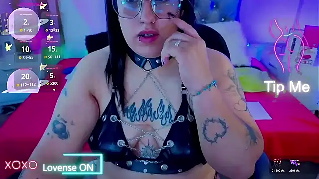 Snapshot of NatalieHarris chatting on May 2026 06:15:01 PM NatalieHarris online show from May 2026 06:15:01 PM