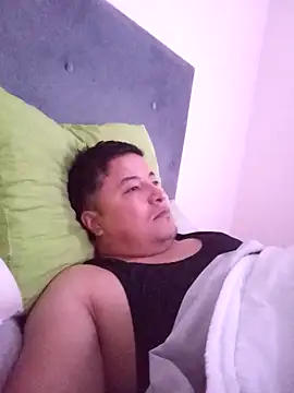 Snapshot of LusoCol chatting on October 2025 04:39:02 PM LusoCol online show from October 2025 04:39:02 PM